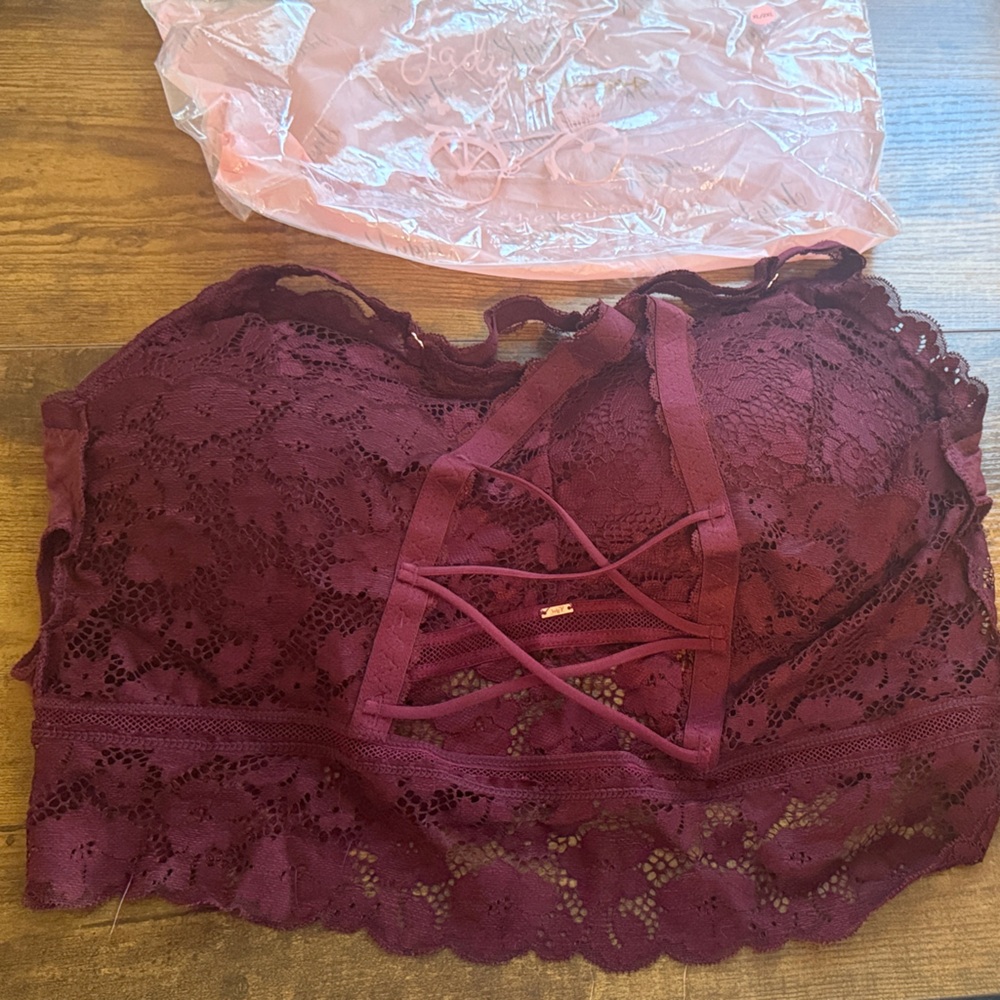 Elegant Lace Bralette in Deep Burgundy